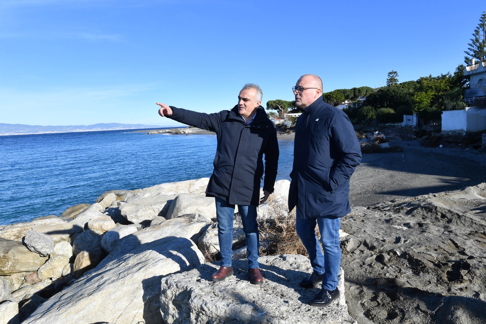 Immagine di copertina per Danni mareggiate a Bocale, sopralluogo di Versace e Marino: \