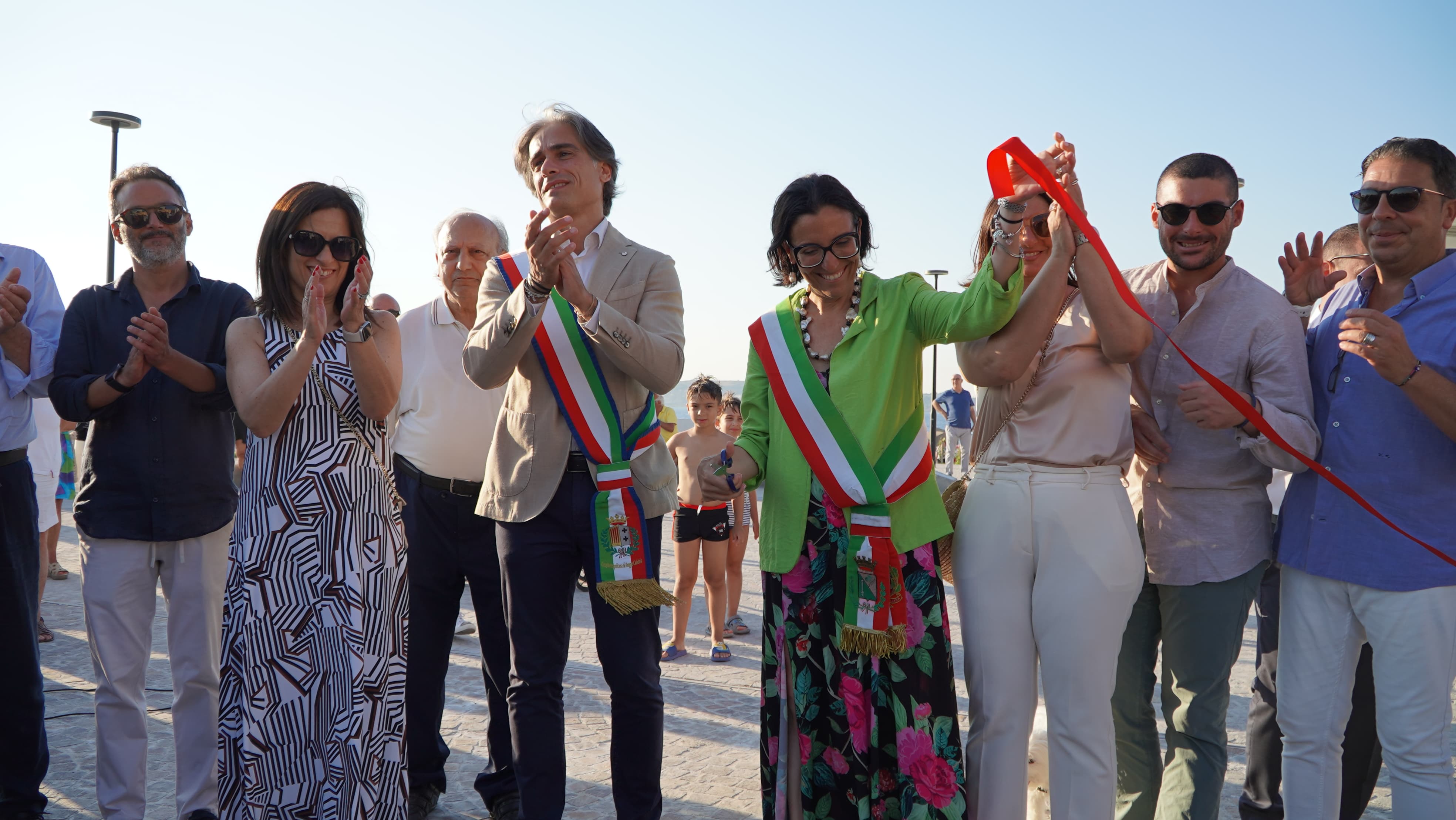 Inaugurata Piazza delle Repubbliche Marinare: �E� l\'affaccio pi� bello sullo Stretto che Villa San Giovanni abbia mai avuto�