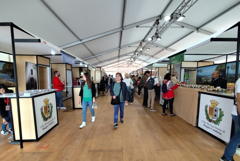 Concluso il Salone del Gusto Madre Terra 2024 di Torino. Grande interesse per i prodotti identitari della Citt� metropolitana di Reggio Calabria 